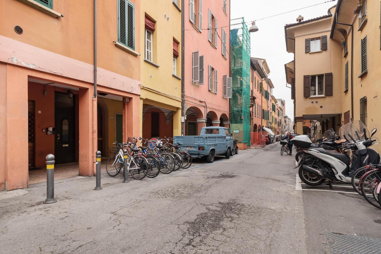 Bologna Central Studio Exterior photo